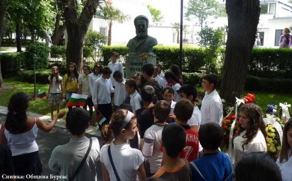 Ето как Бургас ще отбележи Деня на Ботев