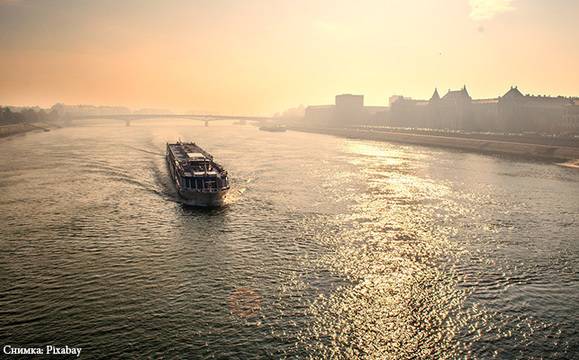 Туристическо корабче по Дунав потъна, 7 души загинаха