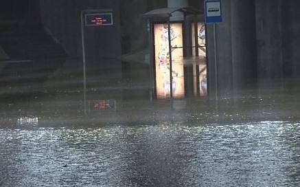 Пловдив под вода: Получени са над 1000 сигнала, има евакуирани хора