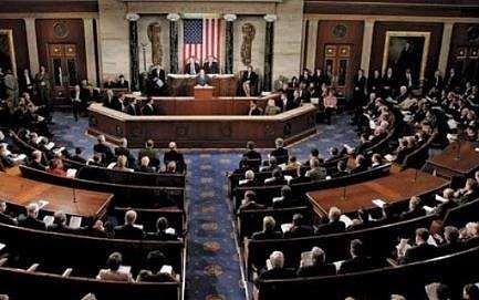 САЩ одобри мярка, позволяваща 2 млн. имигранти да останат в страната