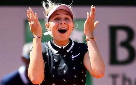 Тийнейджърка изхвърли шампионката от „Ролан Гарос“