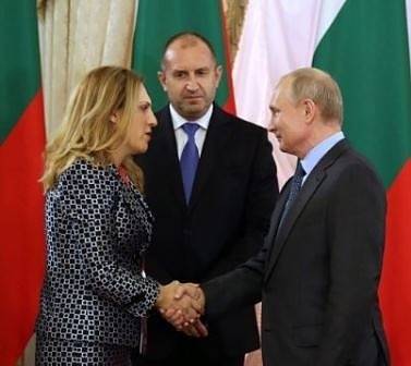 Вицепремиерът Николова: България има нужда от алтернативни доставки на газ