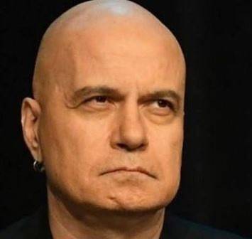 Слави Трифонов: Борисов спасява Горанов и удържа народния гняв