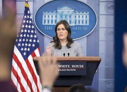 Говорителката на Тръмп Сара Сандърс напуска поста си