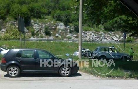 Двама загинали и трима ранени след челен удар с полицейски автомобил на АМ „Хемус“ (СНИМКИ)