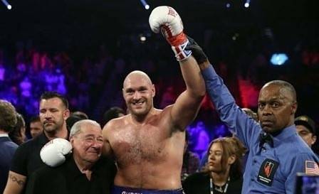 Фюри с първа победа в САЩ само за 2 рунда. Кубрат Пулев бе в залата