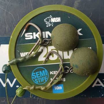 Влакно Nash SkinLink Semi-Stiff, Повод за монтаж на косъм