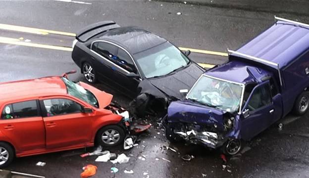 4 момчета умират в тежка катастрофа, но когато полицаите отварят багажника, не мога да повярват на очите си!