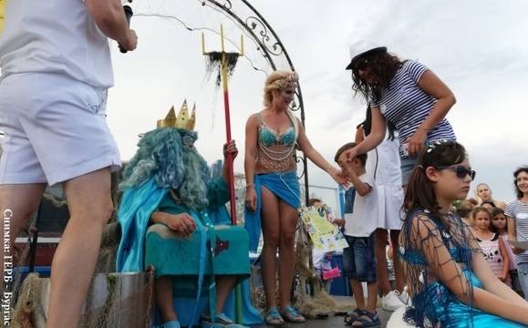 Повелителят на моретата Нептун се завръща в Бургас за детски празник във Флората