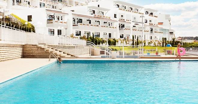 Спечелете уикенд в Бялата Лагуна и кошници с подаръци