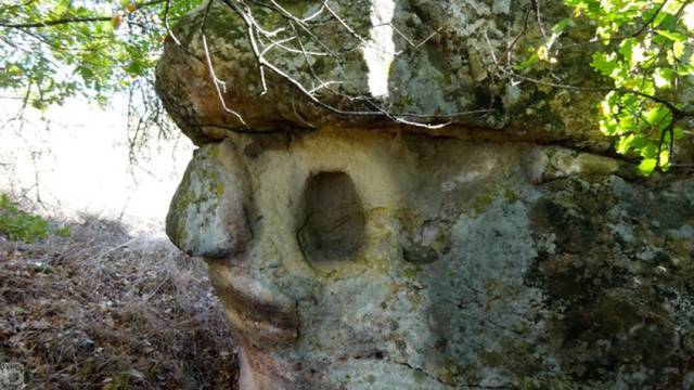 Скалните открития на Румен Зиновиев: в търсене на връзка между съвремие и древност