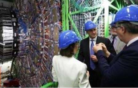 Президентът Радев се срещна с български учени от ЦЕРН