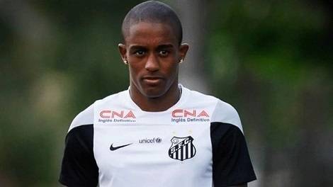 Лудогорец следи защитник на Сантос – SportVox