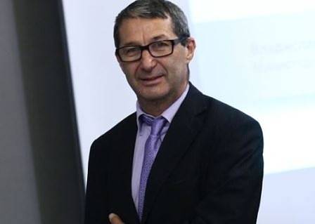 Владимир Каролев за сделката за ЧЕЗ – ще осигури ли финансиране „Еврохолд“ и стои ли зад всичко Цветанов