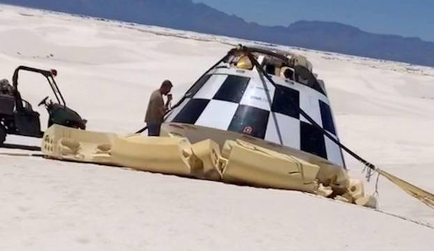 Пилотираният космически кораб Старлайнър на Боинг премина успешно през последното си изпитание на пригодност на спускаемите…