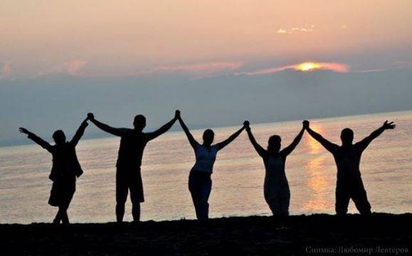 По стъпките на първото юлско утро