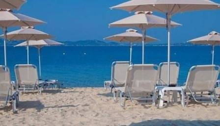 Сравнение: Колко струва сянката и шезлонга в България и в Гърция?