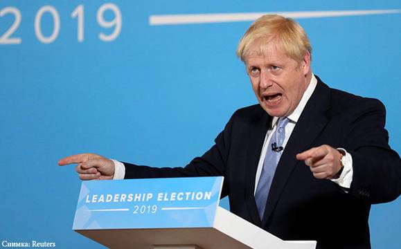 Кандидатът за британски премиер Борис Джонсън иска да премахне таксите върху вредните храни