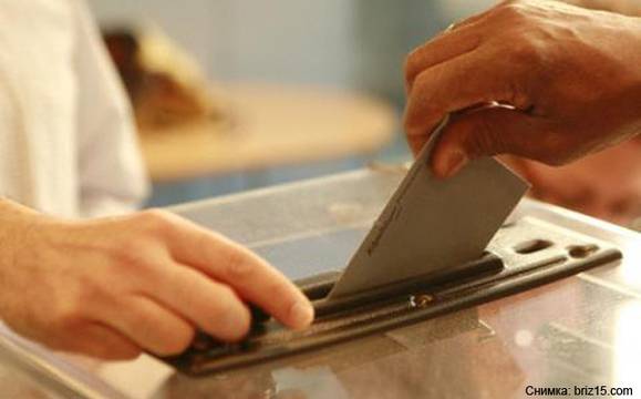 Събират подписка с искане хората без средно образование да не могат да гласуват