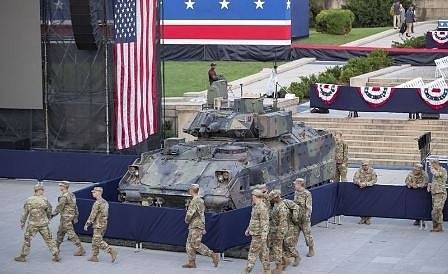 Тръмп организира военен парад за Деня на независимостта (СНИМКИ)