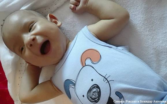 През уикенда ще правят благотворителни фотосесии в подкрепа на Александър-Робърт