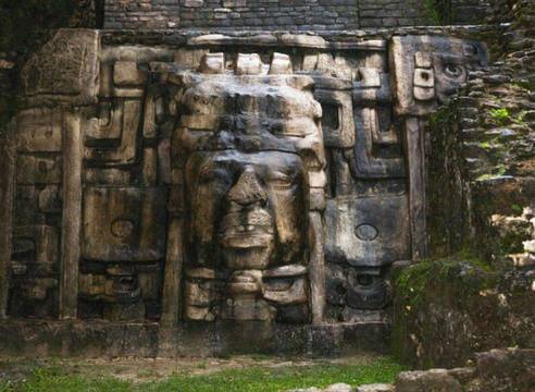 Малко познатата цивилизация на олмеките