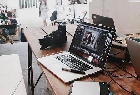 Великобритания отпуска 18 млн. паунда за медиите в Източна Европа и на Балканите