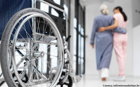 МТСП: Заявленията за лична помощ се подават в общината по настоящ адрес