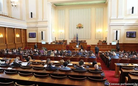 Народното събрание отхвърли ветото на президента за дивото къмпингуване