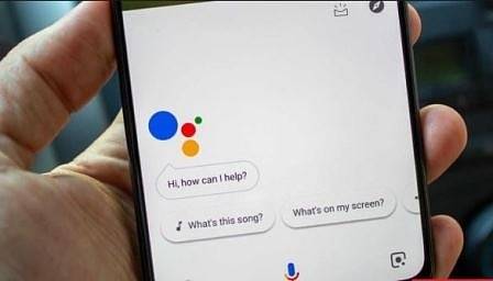 Подслушват разговори и съобщения между потребители на Google Assistant