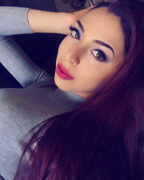 Християна Цветкова е новата музикална сензация на великотърновската сцена