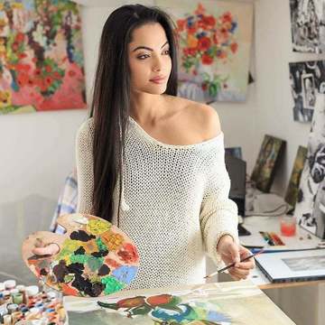 Екзотична виетнамска красавица се снима в новия клип на търновския музикант Савов