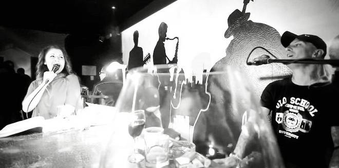 Победителката в “Гласът на България” Стелияна Христова и Савов на сцената на Piano Live Club PLAY