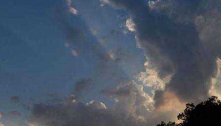 Днес променлива облачност с максимални температури между 22° и 27°