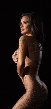 Мария се пусна само по… кристали (СНИМКИ 18+)