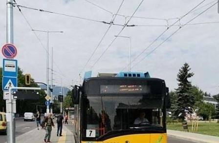 Пуснаха тролей 7 в София, вече минава през „Лозенец“