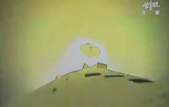 Китайските екипи успешно изведоха мини-станцията Тянгон-2 от космоса