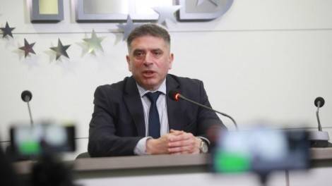 И Данаил Кирилов застана зад кандидатурата на Гешев