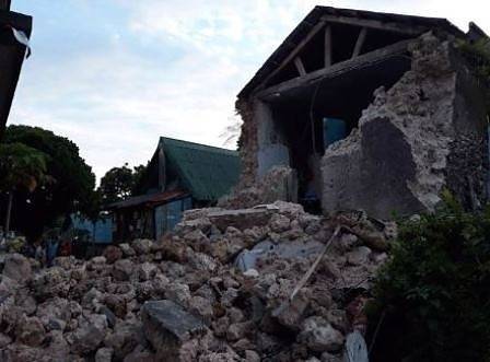 Две мощни земетресения край Филипините, има жертви (СНИМКИ)