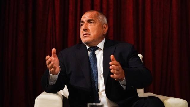 Борисов ще се хапе по гъза за Гешев