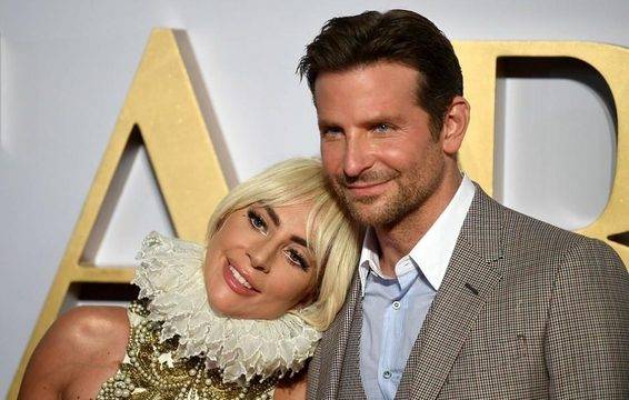 Лейди Гага и Брадли Купър заживяха заедно?