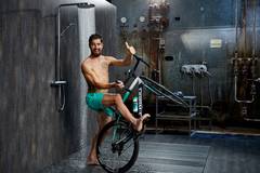 Колоездачите от BORA-hansgrohe в надпревара за PowderRain