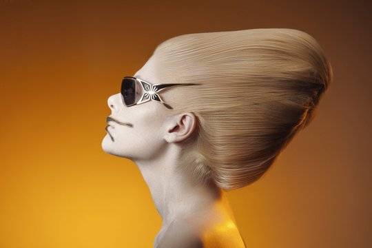 Рекламна, модна, комерсиална, интериорна и продуктова фотография Лайф Студио