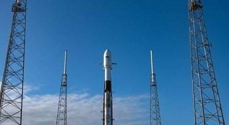 „Спейс Екс“ успешно изведе в орбита израелски комуникационен сателит