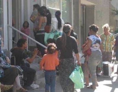 Социалните помощи ще зависят от ходенето на училище и детска градина