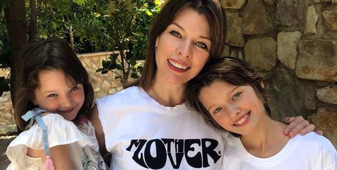 Мила Йовович ще става майка за трети път