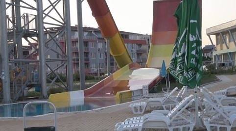 Разследват инцидента, при който младеж загина в аквапарк в Приморско