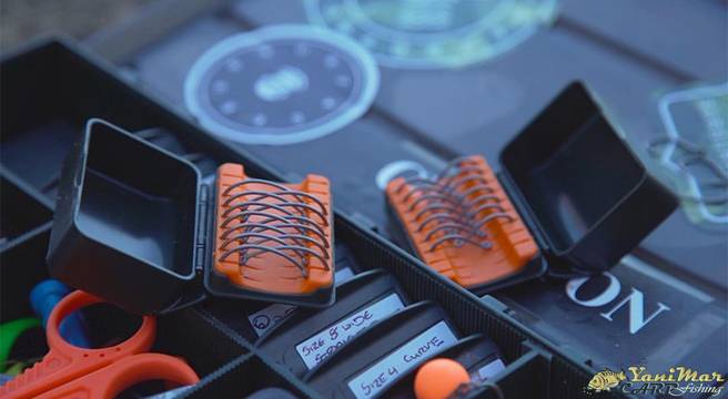 Кутия FOX F-BOX HOOK BOXES, за куки, Аксесоари за риболовни принадлежности, органайзер за риболовни аксесоари