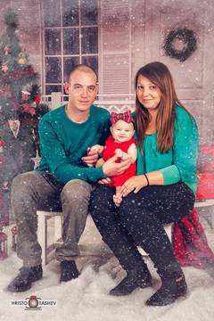 Коледна фотосесия – Ивайла – Христо Ташев – фотограф Варна, кръщене, детски фотосесии