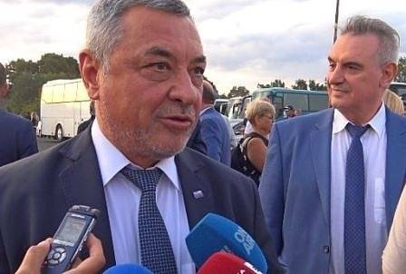 Валери Симеонов: Ще се разделим с ГЕРБ, ако жертват националните интереси, за да напълнят гушите на определени лобита